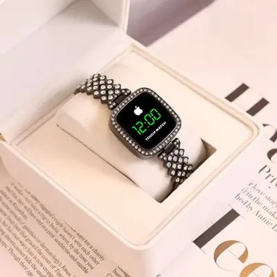 Women Watches Stylish Branded | Women Watches Golden Stainless Steel Chain | Women Watches Expensive Look | Watches for Girls | Watches for Girls Simple | Watches for Girls with Box | Ladies Watch thumbnail 2