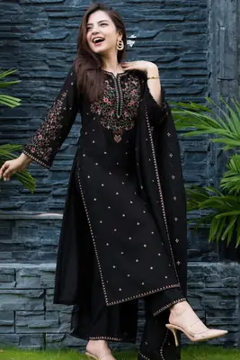 3 Pcs Women's Unstitched Embroidered Suit