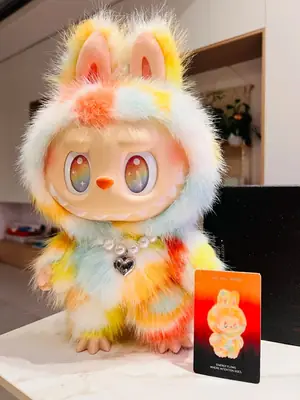 Mini Decorative Toy Figure for Desk, Room, Car & Gift