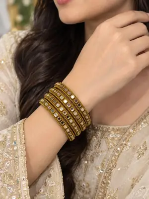 4 Pcs Indian Design Antique Plated Kundan Kara Bangle