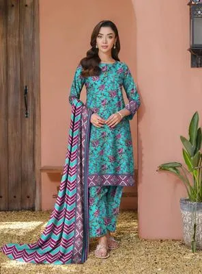 3 Pcs Women's Printed Khaddar Suit Blue Winter Party Wear