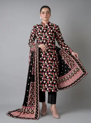 3 Pcs Women's Unstitched Printed Suit