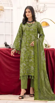 3 Pcs Women's Unstitched Printed Suit