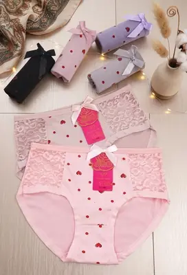 Girls Premium Quality Comfortable And Lightweight Printed Panties