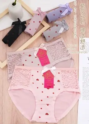 Girls Premium Quality Comfortable And Lightweight Printed Panties thumbnail 4