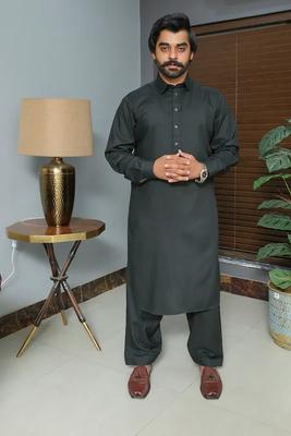 Men’s Unstitched Wool Plain Suit