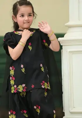 3 Pcs Girl's Dhanak Embroidered Unstitched Suit