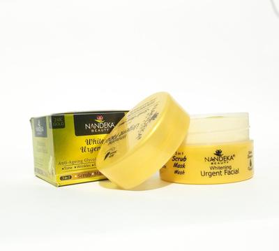 Whitening And Glowing 24K Gold Facial