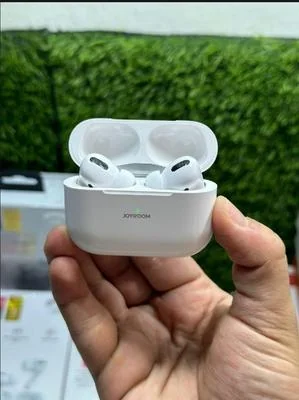White Noise-Cancelling Bluetooth Earbuds with Long Battery Life