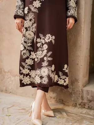 3 Pcs Women's Stitched Linen Embroidered Suit thumbnail 5