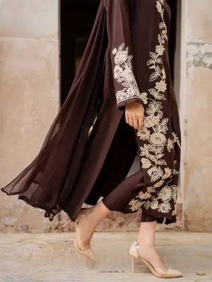 3 Pcs Women's Stitched Linen Embroidered Suit thumbnail 6