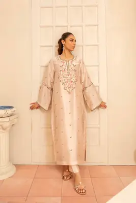 3 Pcs Women's Stitched Silk Embroidered Suit