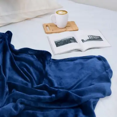 Elegant & Stylish Fleece Plain Double Bed Blanket thumbnail 3