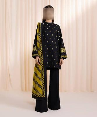 3 Pcs Women's Unstitched Embroidered Suit