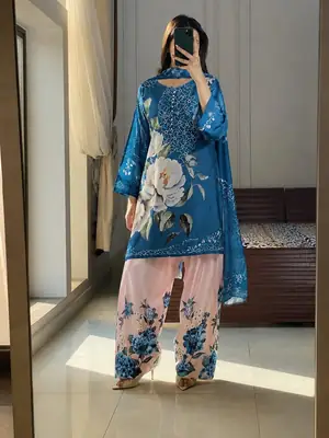 3 Pcs Women's Unstitched Printed Suit