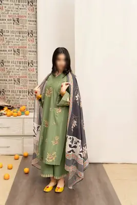 3 Pcs Women's Unstitched Embroidered Suit