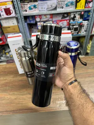 Stain Less Steel Water Bottle Temperature Water Bottle thumbnail 5