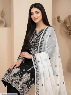 Women's 3-Piece Embroidered Suit Black Cotton Lawn thumbnail 1