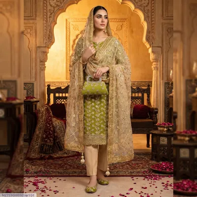 3 Pcs Women's Unstitched Embroidered Suit