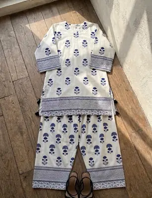 2 Pcs Women's Stitched Grip Printed Shirt And Trouser thumbnail 3