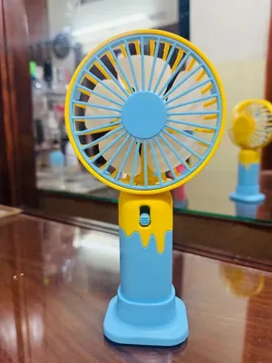 Easy To Use Rechargeable Fan Ultra-Portable Design thumbnail 4