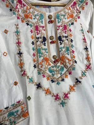 Chic White Embroidered Linen Shirt and Trouser Set for Women thumbnail 6