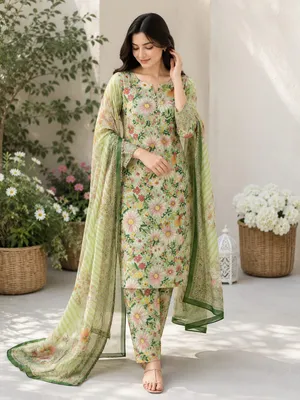 Women's 3-Piece Lawn Suit Green Digital Print Bakra Eid thumbnail 2