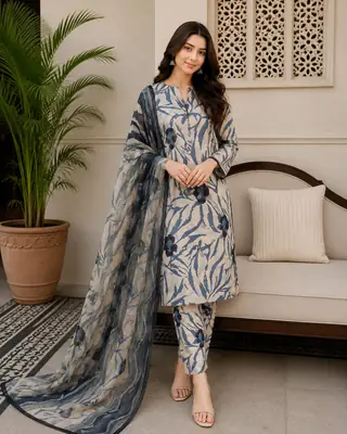 3 Pcs Women's Unstitched Printed Suit