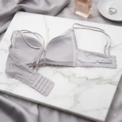 Women's Floral Lace Wire-Free Bra, Cross-Front Caged Straps & Double Shoulder Straps, thumbnail 2