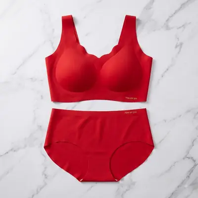 Women's Seamless Wireless Bra & Panty Set, Ultra-Soft Scallop Edge Padded Bralette with Matching Seamless Briefs