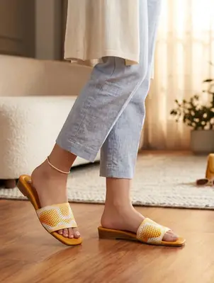 Women's Synthetic Leather Fancy Flats thumbnail 4