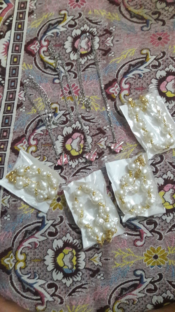 Sheezy review 1