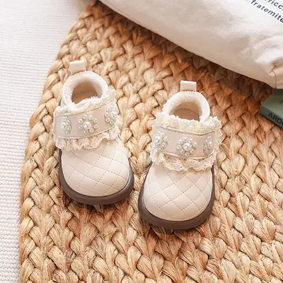 Baby Princess Shoes, Baby Shoes, Winter Style Fleece-Lined Toddler Shoes, 1 to 3 Year Old Baby Girl, Two Cotton Shoes, Outer Leather Shoes
