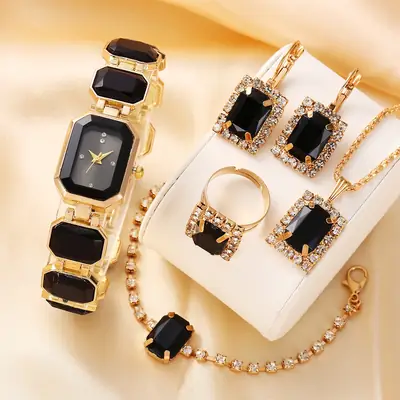 New Style Small Ice Sugar Watch for Women, Ladies' Wristwatch, Light Luxury Niche Design, High Aesthetic Value, Quartz Watch, Square Set