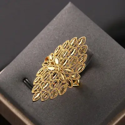 Huitan Cross-Border New Palace-Style Hollow-Out Women's Ring, Fashionable Marquise Ring for Women, Cross-Border Temu Hot-Selling Copper Ring