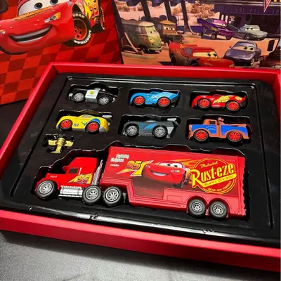 Q-Version Pull-Back Gift Box Cars 3 Lightning Mcqueen Uncle Mack 2 Alloy Car Children's Boys' Toy