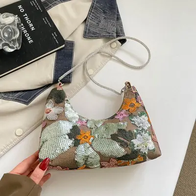 New Chinese-style embroidered versatile handbag 2026 new model niche lightweight embroidered bag sequin bag single shoulder underarm bag
