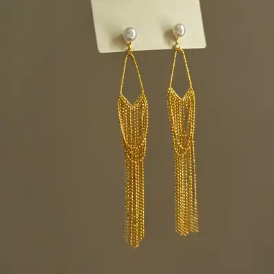 Starlight scattered, irregular high-end waterfall design, dynamic tassel earrings, unique long earrings
