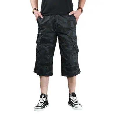 Men Navy Blue Capri Shorts with 3 Pocket Design