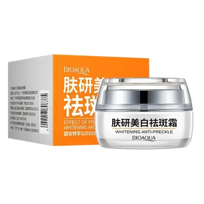 Whitening Moisturizer Cream No-Makeup Essence