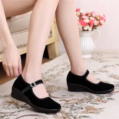 Women Wedge Heel Black Cloth Shoes with Mother Strap