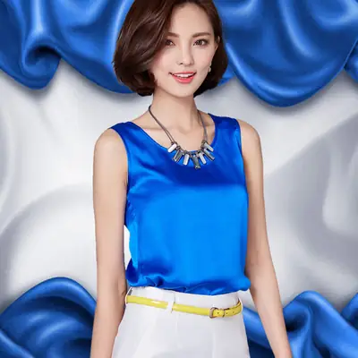Women Sleeveless Green Satin Top with Choker