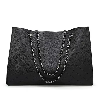 Black Rhombus Shoulder Bag for Women 2023