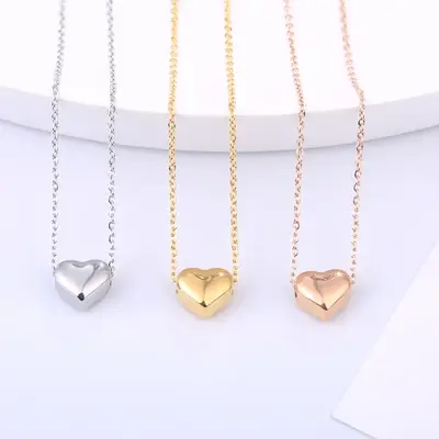 Korean Style Women's Elegant Rose Gold Plated Necklace Women's Love Heart Shape Collarbone Chain Short Titanium Steel Accessories Women's Jewelry
