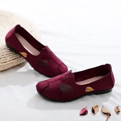 2025 Autumn Leather Embroidered Casual Shoes for Women