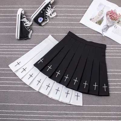 Women Embroidered Pleated Skirt Dark Series