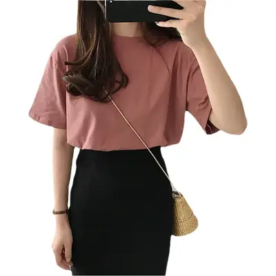 Women Black T-Shirt with Grey Pleated Shorts Large Size