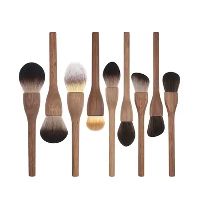 Walnut Shape Blush Brush for Flawless Blush Application