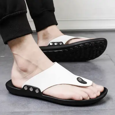 Men's Flip-Flops 2026 Summer New Style Thong Sandals for Men Outdoor Casual Beach Shoes Trendy Flip-Flops Wholesale