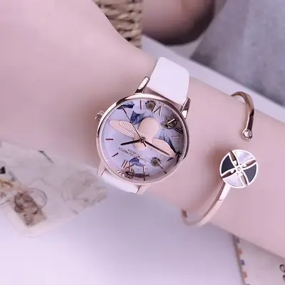 Women's Gold Bee Watch White Face British Niche